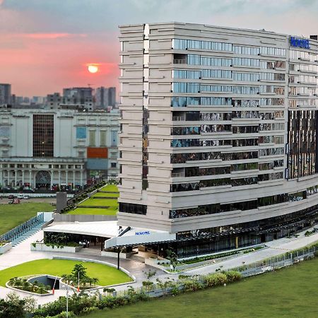 Novotel Kolkata Hotel And Residences Extérieur photo The Westin Dhaka