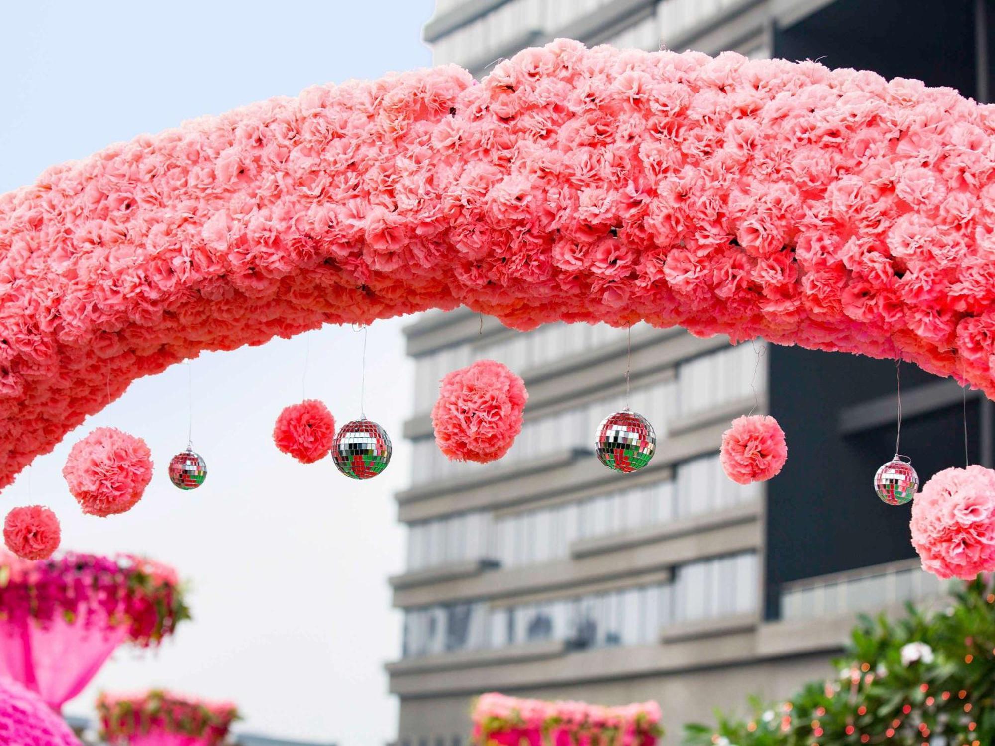Novotel Kolkata Hotel And Residences Extérieur photo Flower Festival in Japan