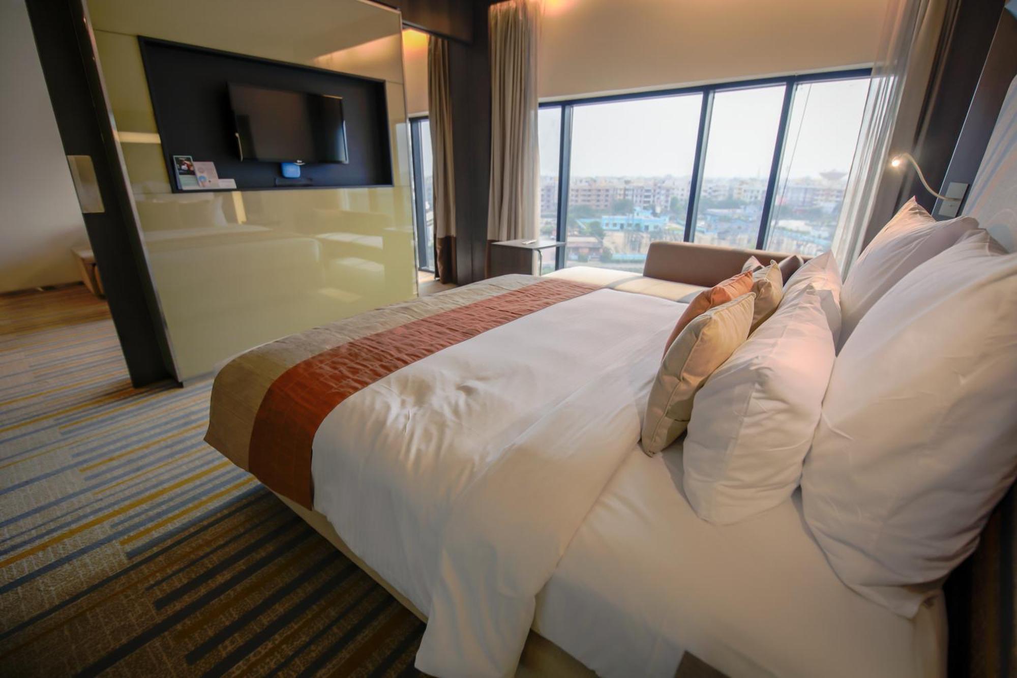 Novotel Kolkata Hotel And Residences Extérieur photo