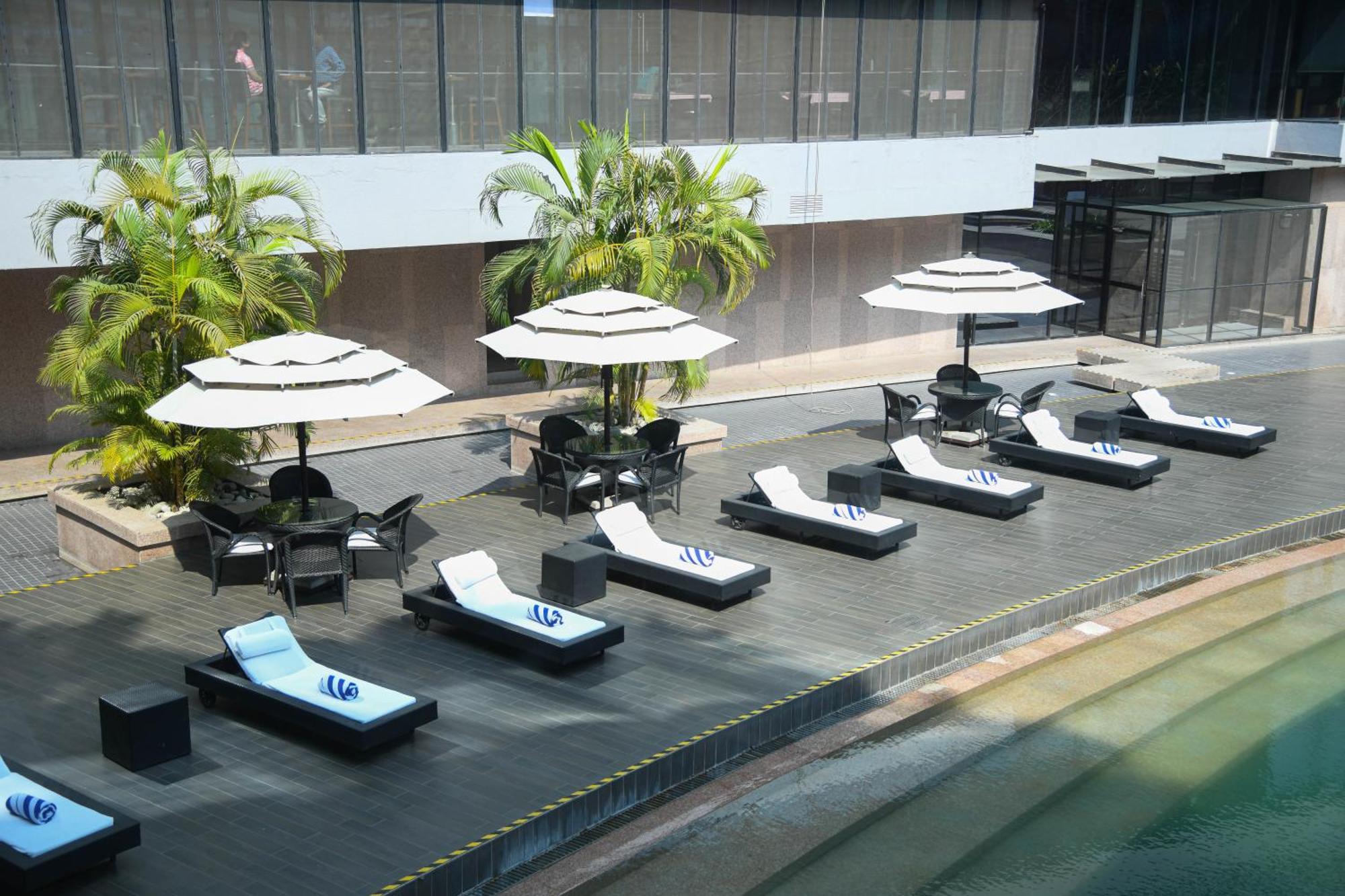 Novotel Kolkata Hotel And Residences Extérieur photo